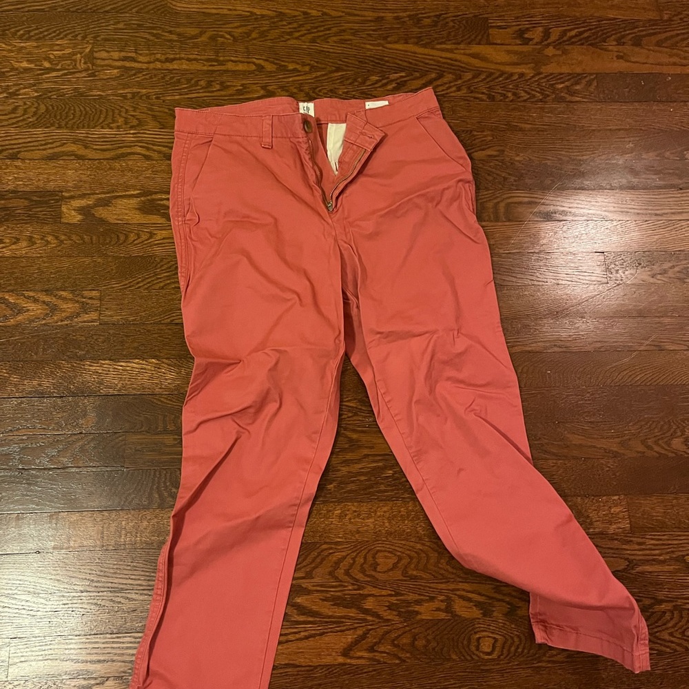 Gap salmon colored pants